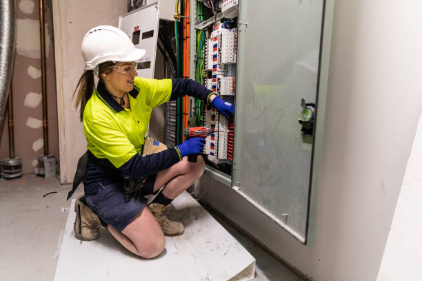 Best Emergency Electrical Repair  in Umatilla, FL